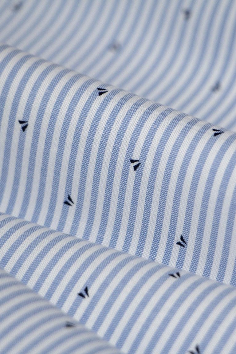 Lacto fabric - Blue and White